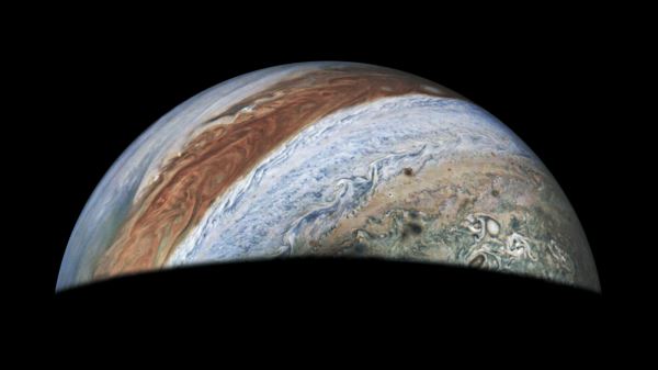 Благодаря миссии Juno построена трехмерная радиационная карта системы Юпитера