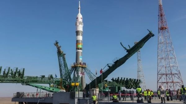 Омичи наблюдали пролёт ракеты-носителя «Союз-2.1а»