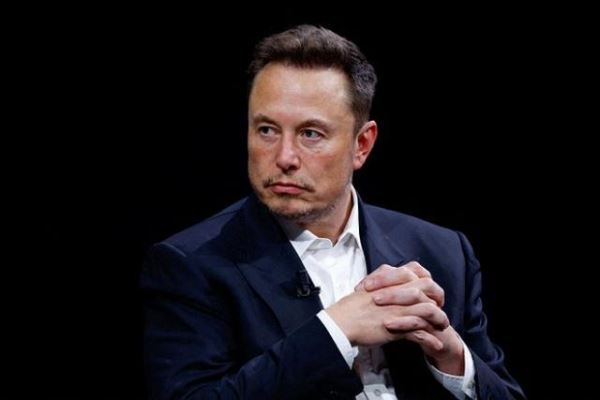 Маск заявил, что регулятор США мешает SpaceX отправить человека на Марс