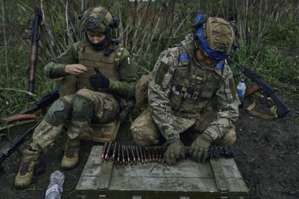 "Это ждет нас в Угледаре". Российская армия повторяет бахмутский сценарий