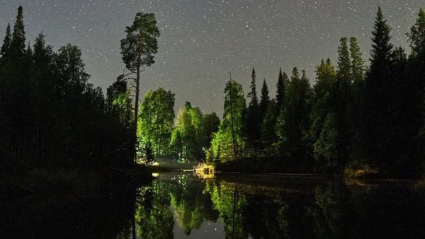 Суперлуние, противостояние Сатурна и Нептуна: Что можно будет увидеть в сентябре на ночном небе в Ростовской области